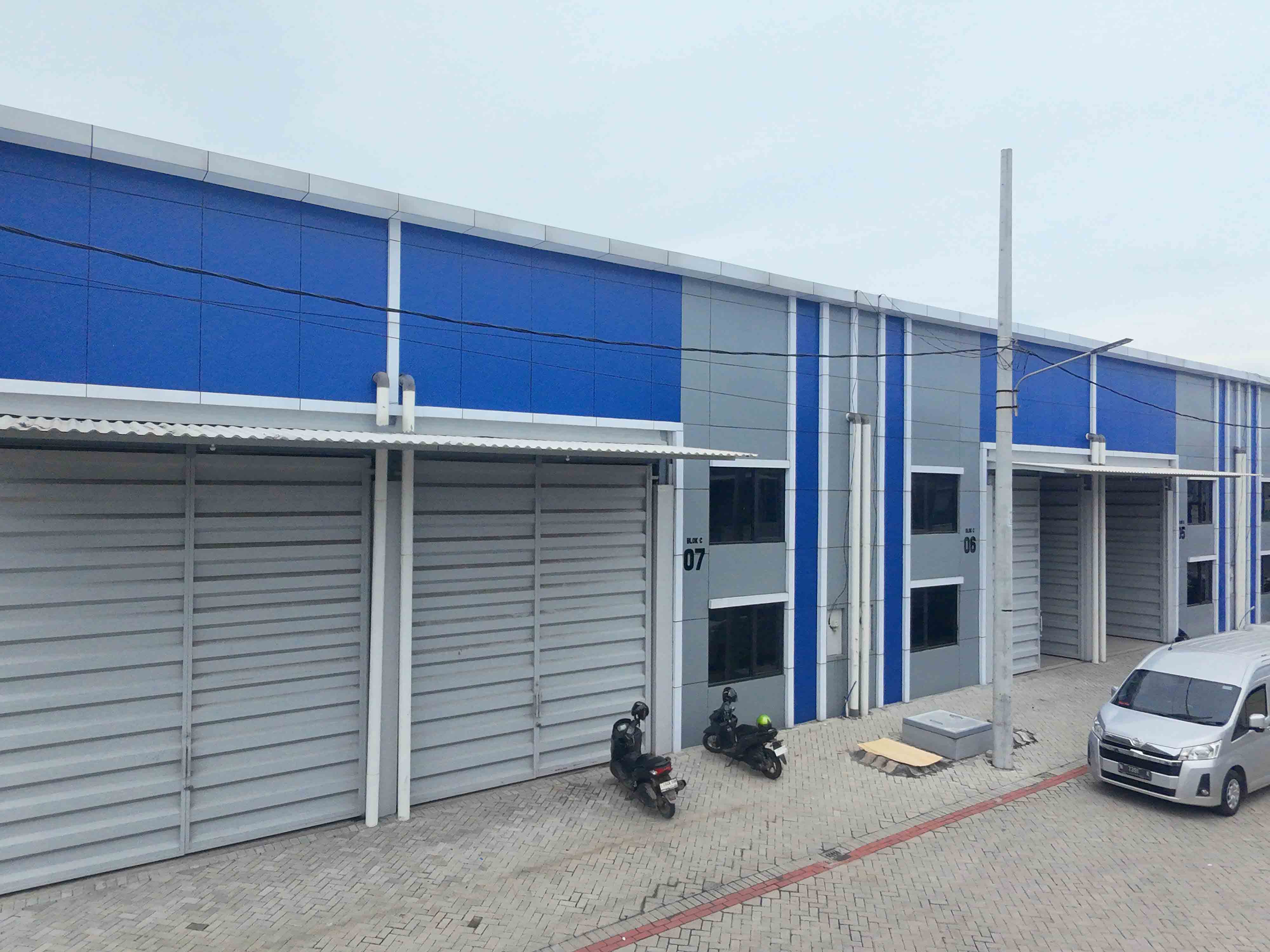 Gudang Dekat Pelabuhan & Tol Surabaya - Sentral Romokalisari